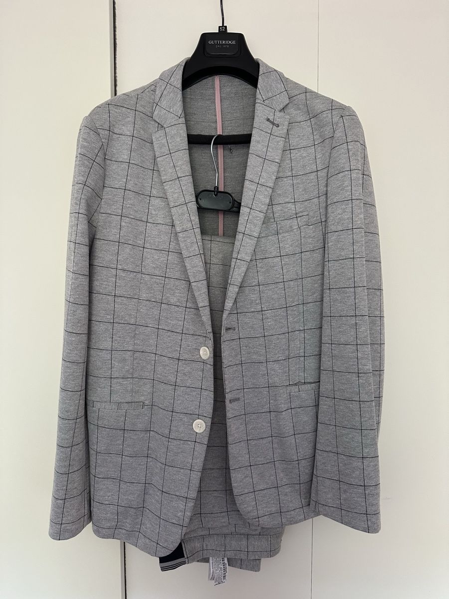 Zara Completi: Zara Man Suit checked grey  – Usato da Luins venduto da vvs_7kqr