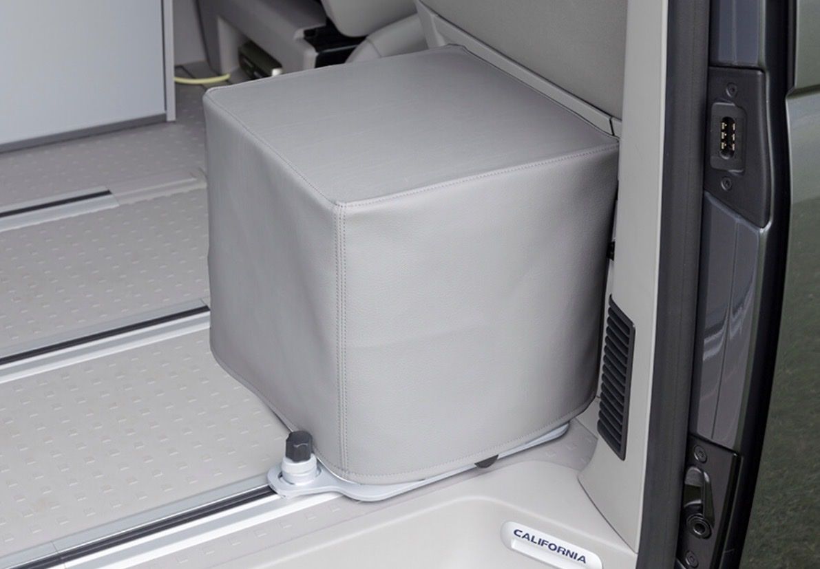 Thetford WC: Porta Potti 335 Halterung & Abdeckhaube – D'occasion à Dübendorf par Dana00 5
