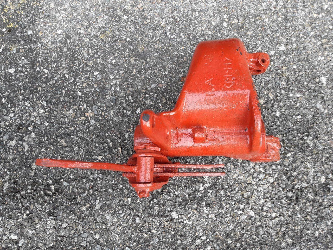Trattori: Mähbalken Support Oldtimer Traktor – Usato da Dürnten venduto da Bachtel84