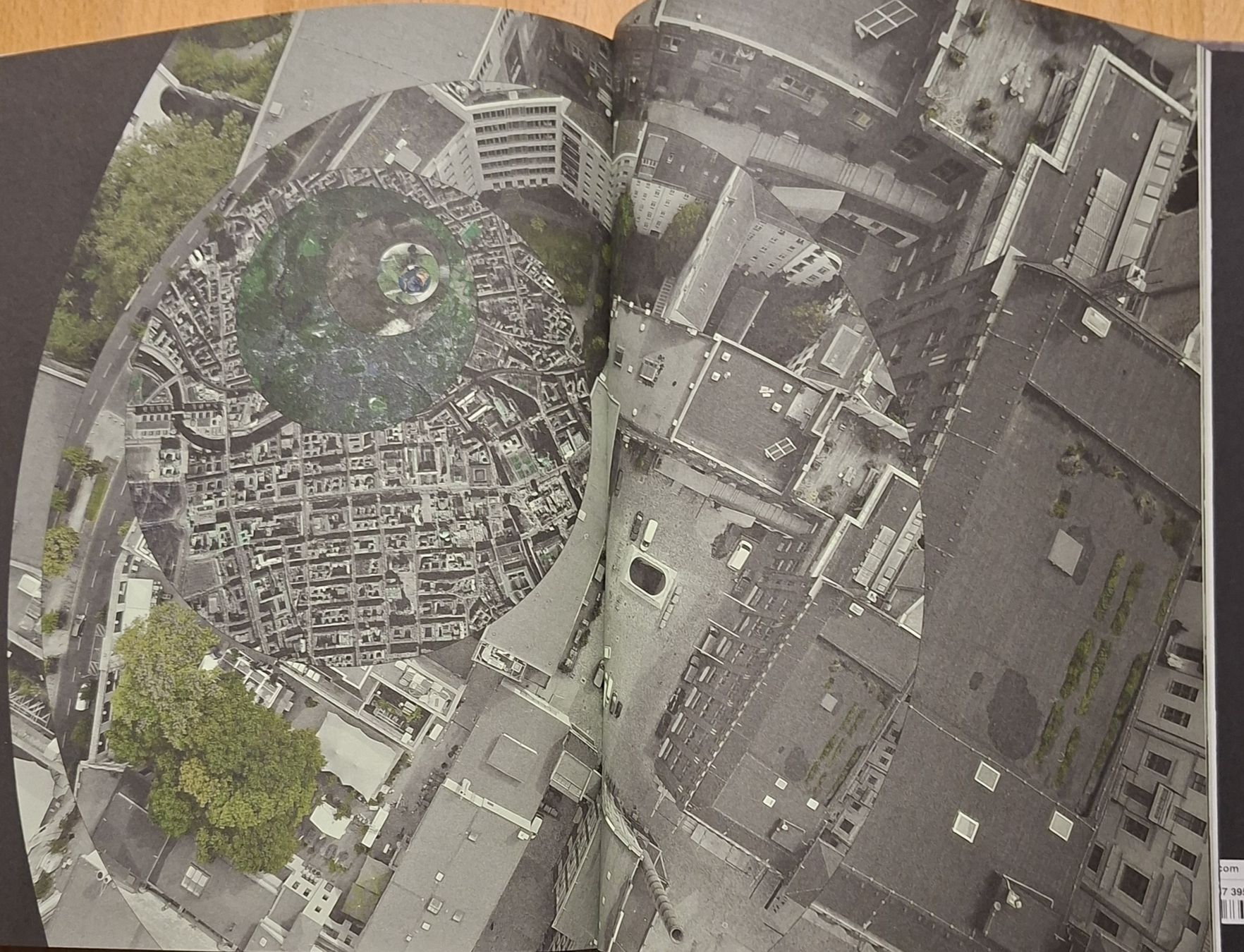 Libri: Studio Olafur Eliasson: The Kitchen Kochbuch, neuwertig – Nuovo (secondo la descrizione) da Niederglatt ZH venduto da Siegfried67 8