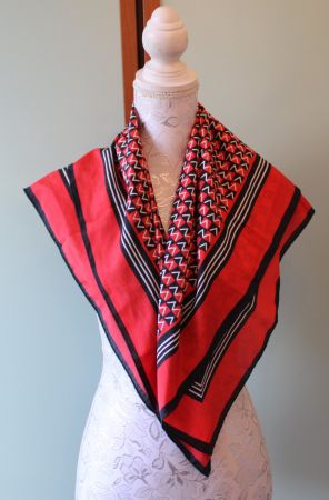 Foulard von *COURMAYEUR MONT BLANC* (AK)