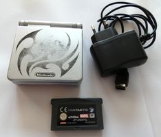 Nintendo SP "Tribal" Konsole + Netzgerät + Spiel