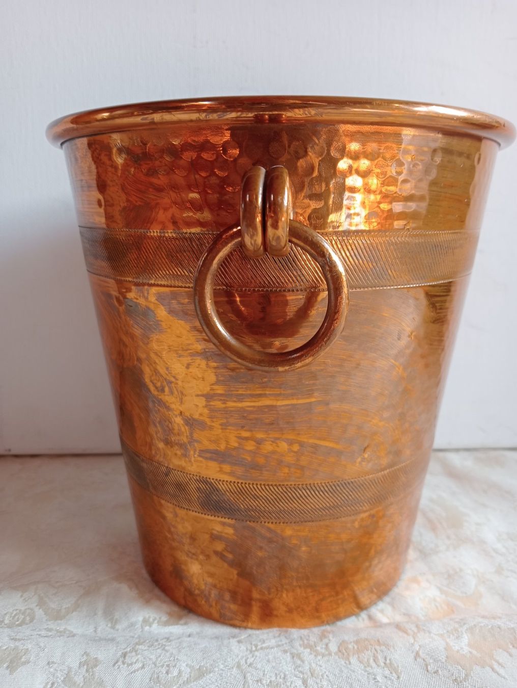 Altro: Kupfer Eimer Übertopf Weinkühler mit Ringen Vintage 690 Gr. – Usato da Oberdorf BL venduto da Barocki888 1