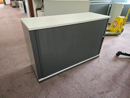 schöner Lateralschrank mit Schlüssel 120x44cm H: 76cm