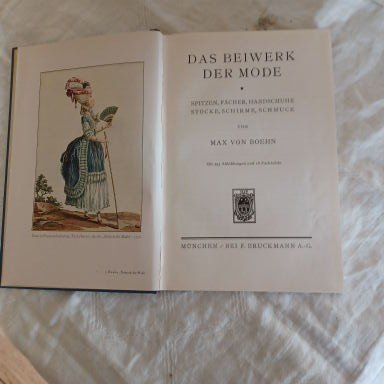 Bücher: Das Beiwerk der Mode - Max von Boehn – Gebraucht aus Abtwil SG von luupsy 1