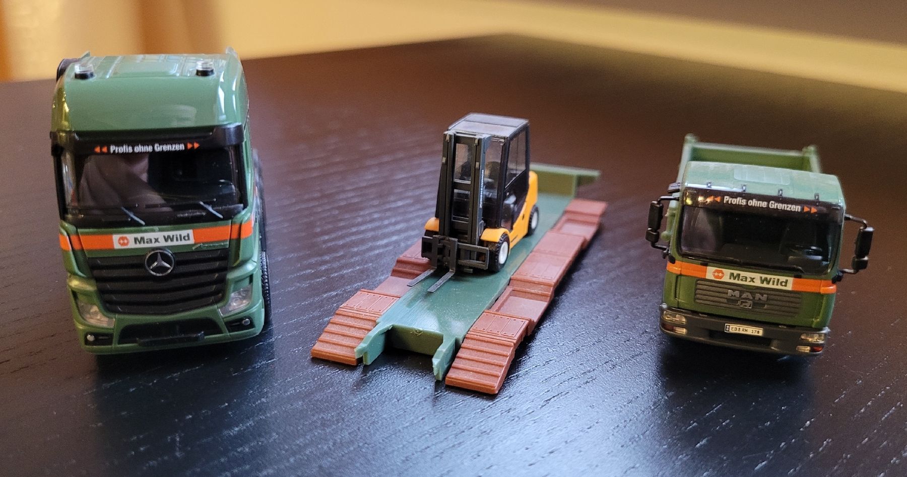 Herpa Kit di modellismo & Modellini statici: Herpa LKW's 1:87 – Usato da Hettiswil venduto da kuese85 9