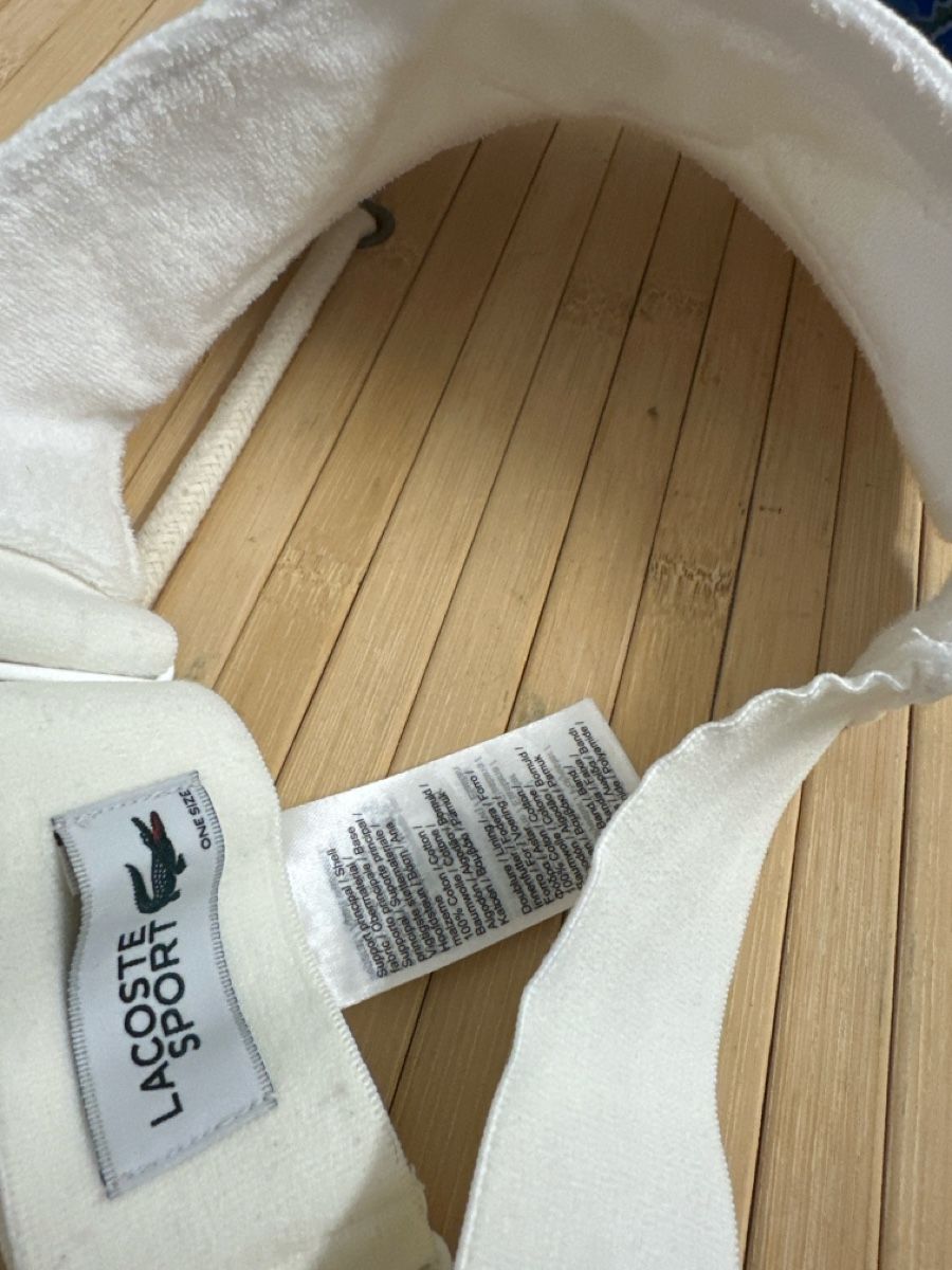 Lacoste Hüte, Mützen & Caps: Lacoste Sport White Visor: Perfect Summer Accessory! – Gebraucht aus Wabern von jfr_yd7l 1