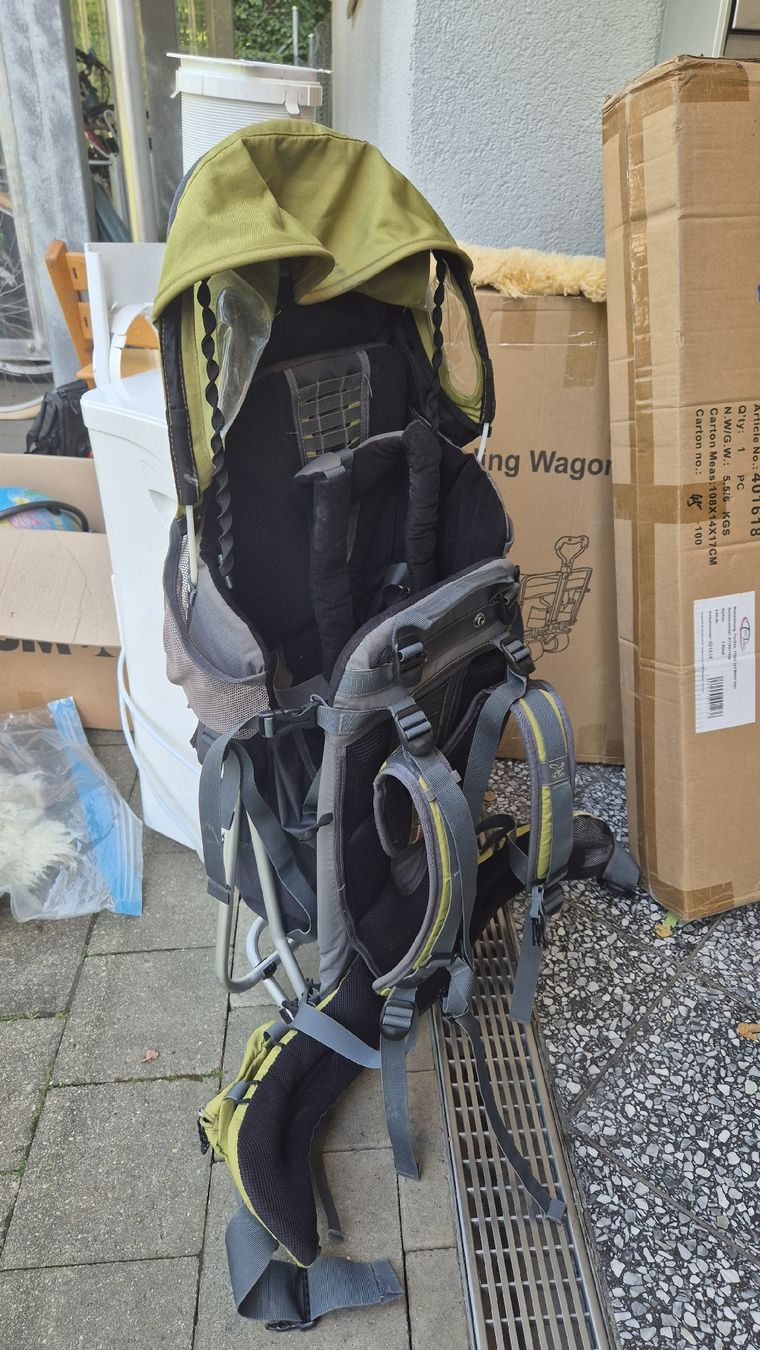 Marsupi portabebè: Child Carrier Backpack good condition green grey – Usato da Zürich venduto da sot_cdp5