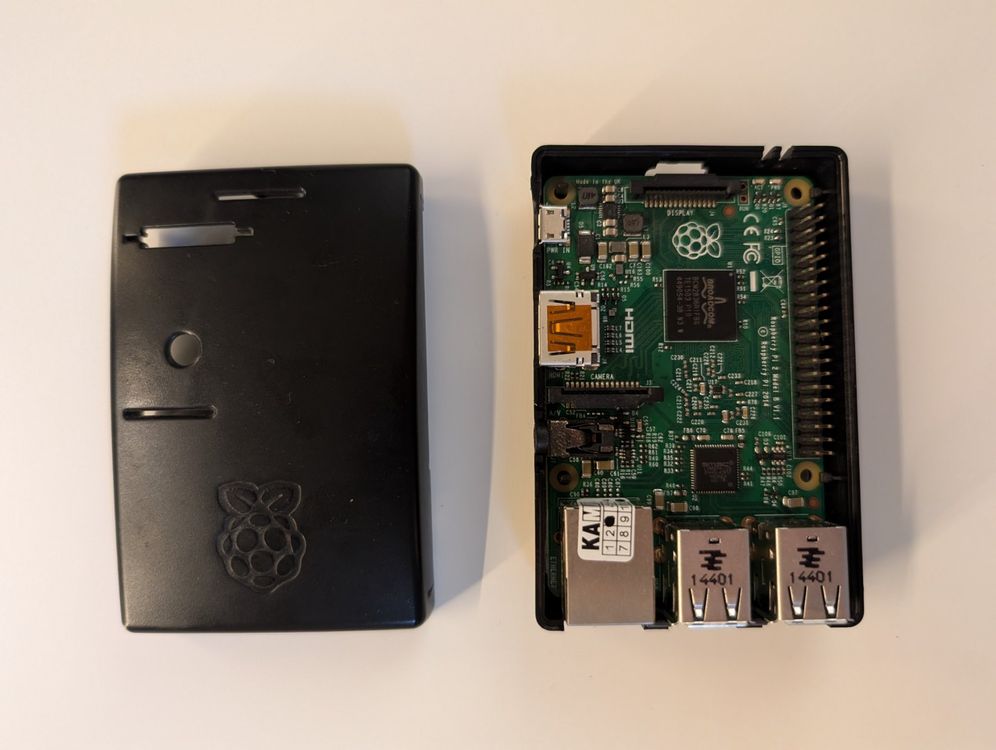 Raspberry PI 2 Model B with black case (Gebraucht) in Rüschlikon für ...