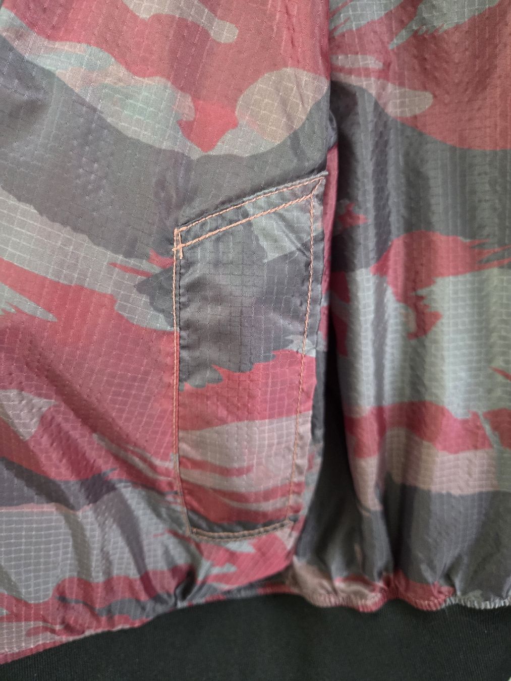 Diesel Jacken: Herren Bomberjacke Grösse M Diesel 2-seitig – Gebraucht aus Zürich von yubr 4
