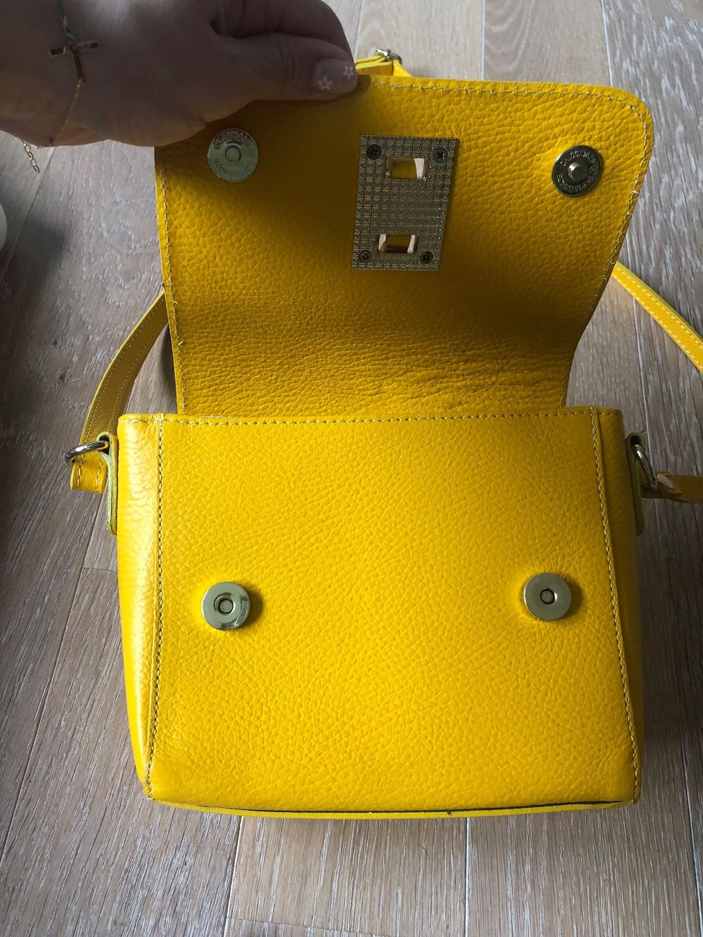 Borse da donna: Ledertasche in Gelb – Usato da Gockhausen venduto da nad_fv2p 2