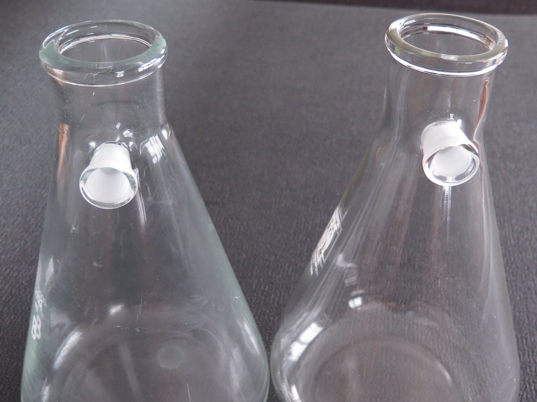 Sonstiges Geschirr & Gläser: 2x 2000ml Vakuum-Saugflaschen Labor – Gebraucht aus Basel von Deko1 2