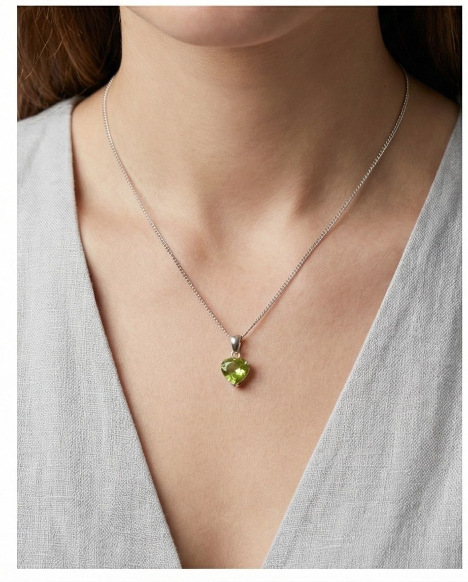 Catenine: Collier en argent avec une pierre de péridot verte – Nuovo (secondo la descrizione) da Vuisternens-Romont venduto da gol_xp6p 3