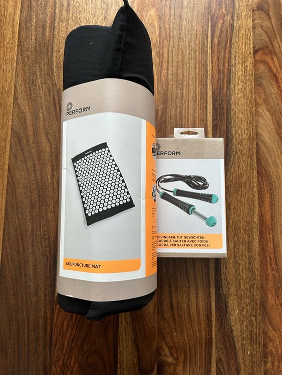 Akupressurmatte mit Springseil von Perform, Neu (Neu und ...