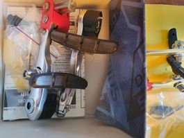 2 Kompl. SHIMANO NEXAVE V- BRAKE, Neuwertig.