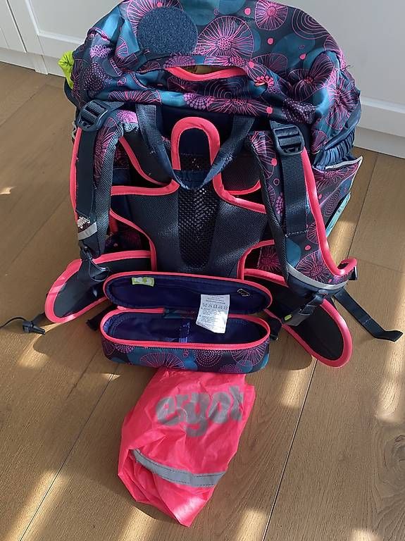 Ergobag Kindertaschen: Schultheke Ergobag-Set Mädchen – Gebraucht aus Beromünster von 007luk 1