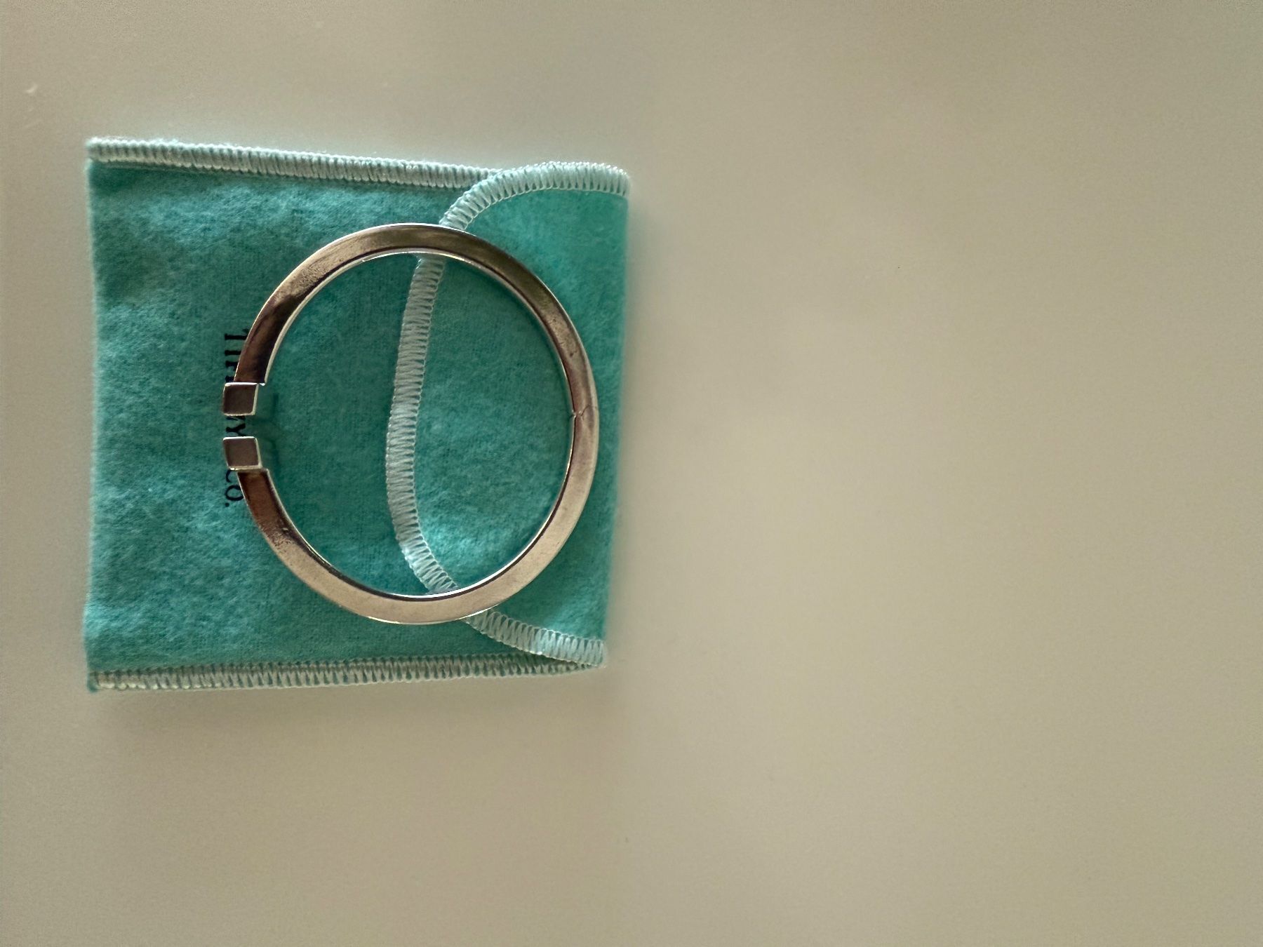 Tiffany & Co. Bracciali & Braccialetti: Tiffany T - Stearling Silver Armspange – Usato da Kilchberg ZH venduto da NoemiC02 2
