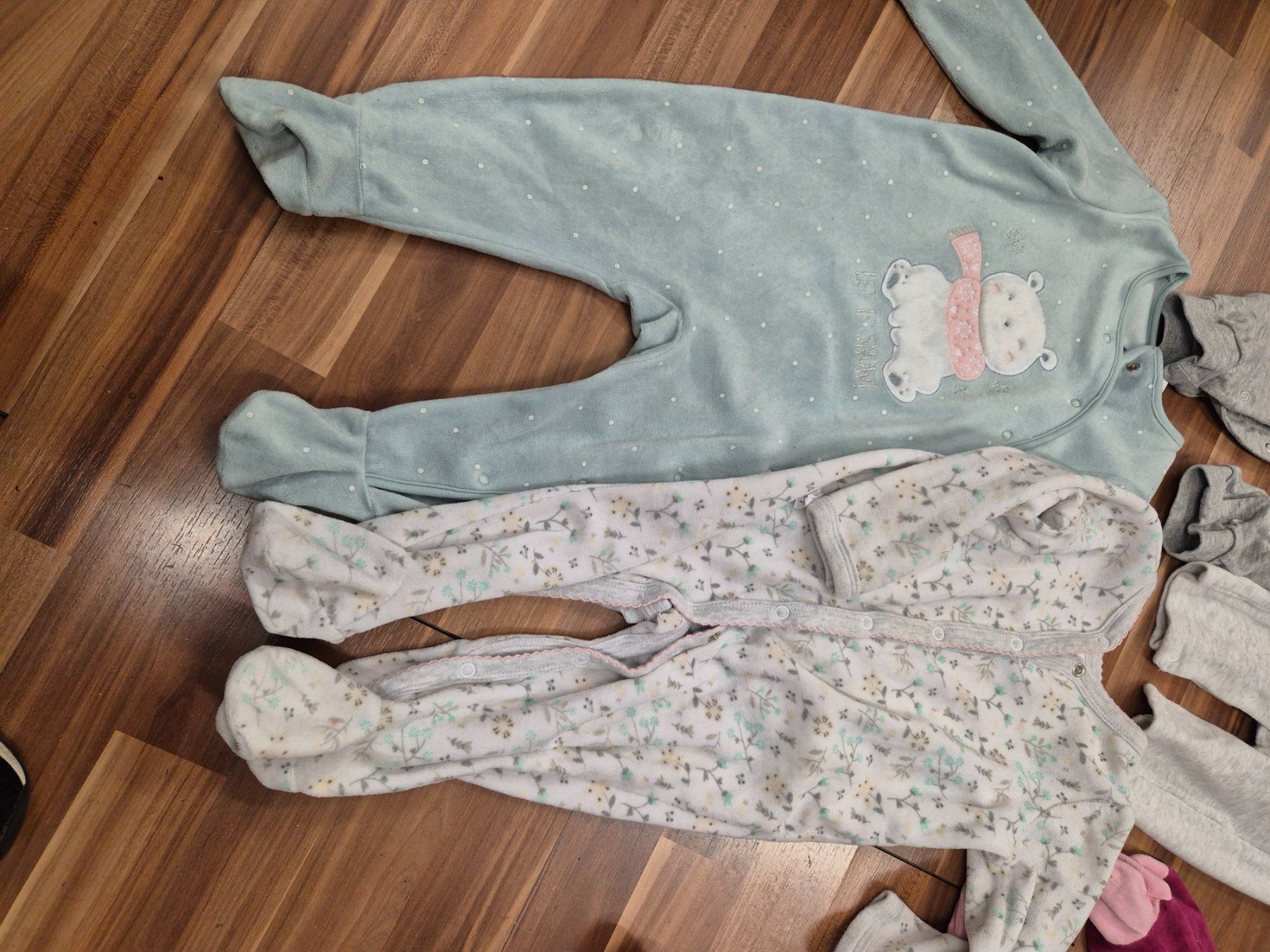 Pyjamas: 6 Pijamaeinteiler gr 80 B25 – D'occasion à Schwarzenburg par Flamingo07 1