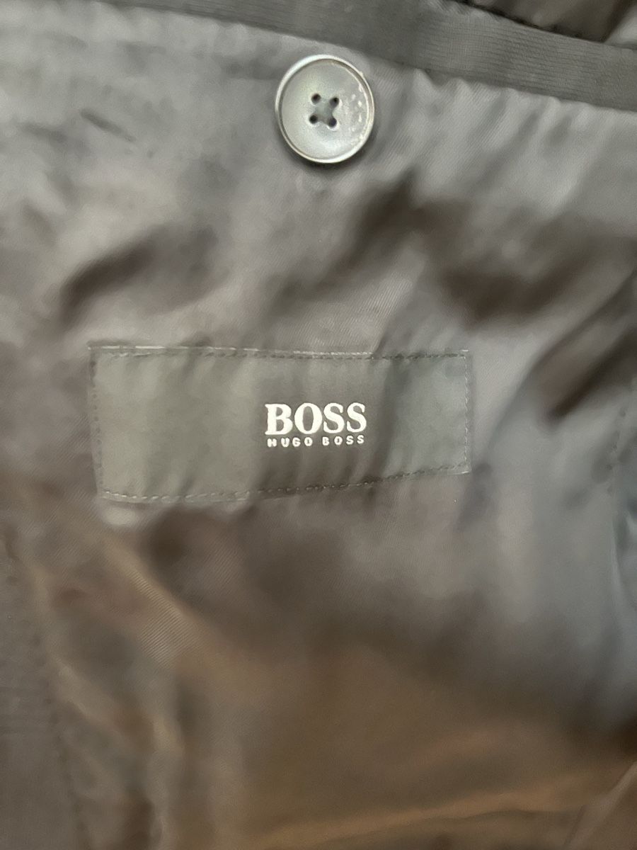 Hugo Boss Completi: Hugo Boss Anzug mit Hose – Usato da Reinach BL venduto da Jorge20 1