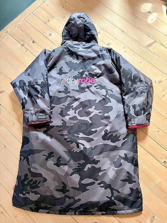 Giacche: dryrobe Poncho Grösse M / neuwertig – Usato da Richterswil venduto da Traemlis 2