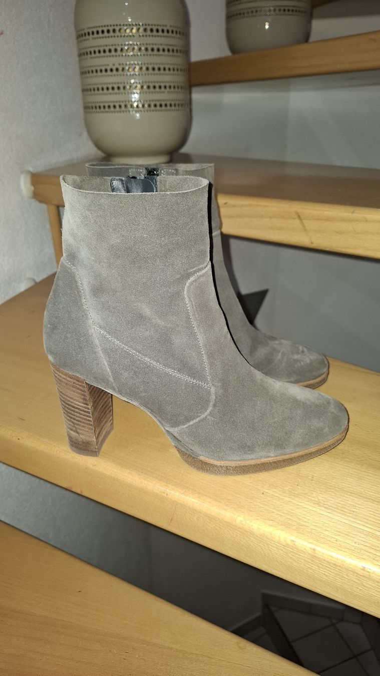 Paul Green Scarpe da donna: Stiefelette Paul Green Gr. 7 – Usato da Balzers venduto da mackfose 1