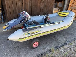 Schlauchboot mit Slipanhänger und Motor