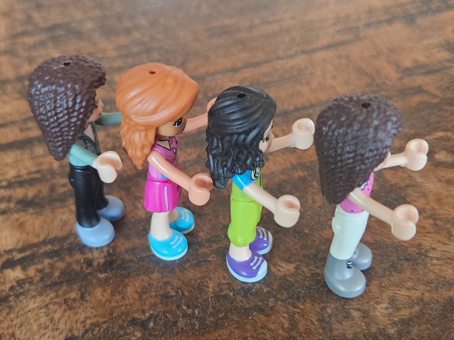 Lego Baukästen: lego lot de 4 figurines friends – Gebraucht aus Confignon von Ecrofigs 3