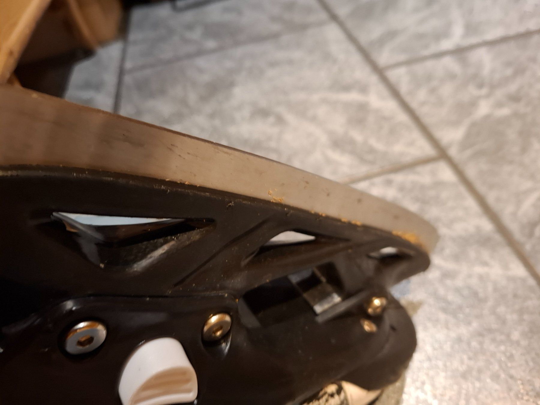 Patins à glace: KINDER SCLITTSCHUHE GRÖSSE 33 – D'occasion à Langnau i. E. par Superseven69 6