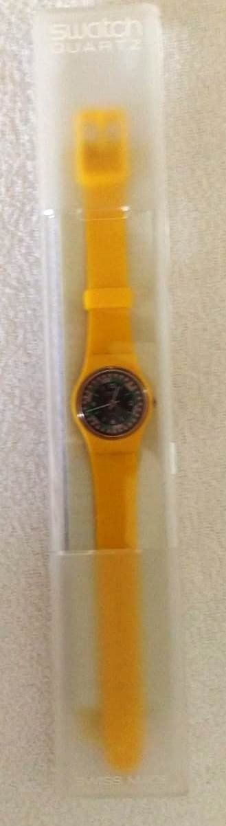 Swatch Uhren: Swatch Lady -YELLOW RACER LJ100 - – Neu und originalverpackt aus Zürich von 1-2-3 6