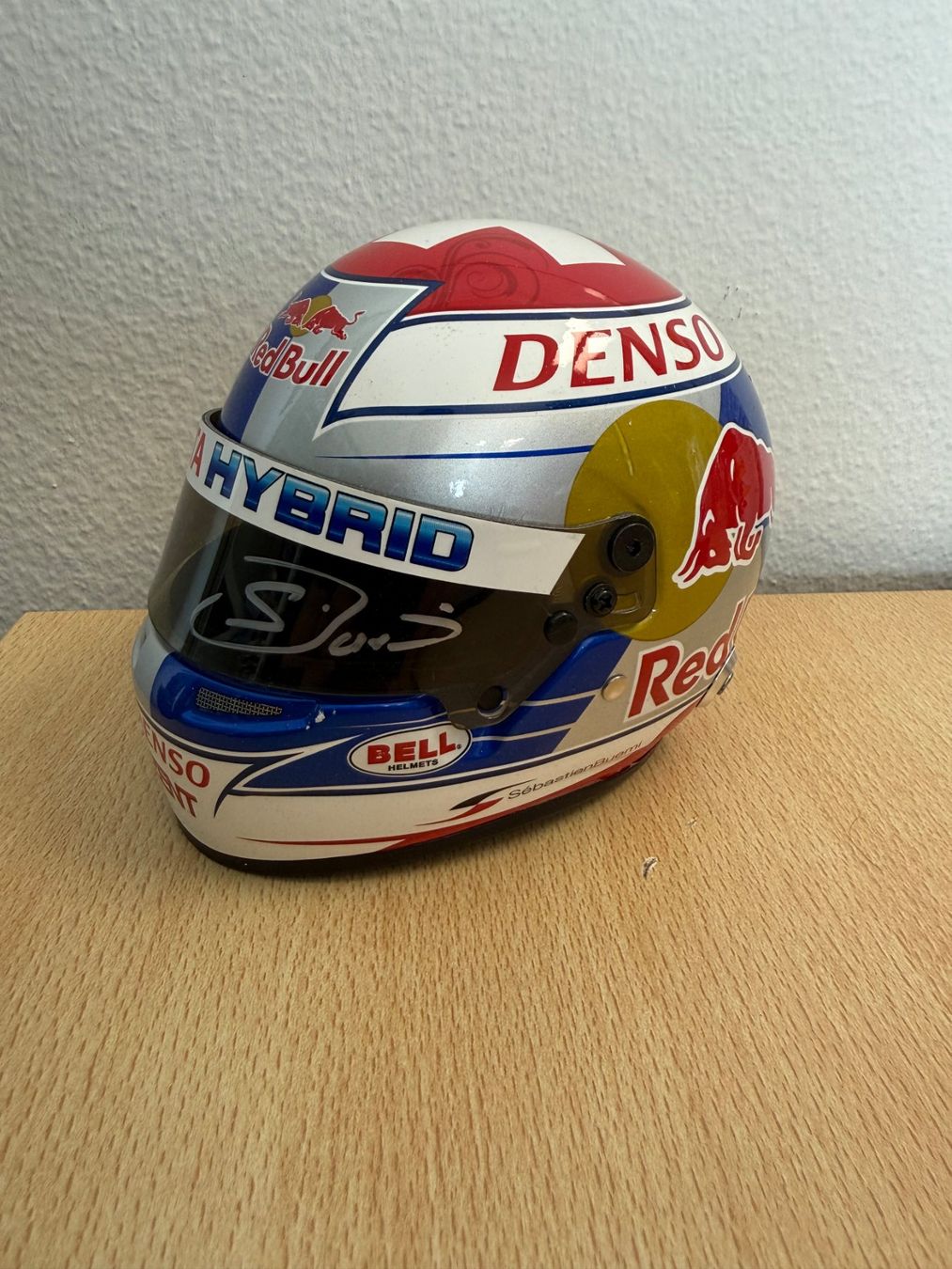 Autografi: Sebastian Buemi Minihelm WEC 2013 – Usato da Elgg venduto da dan_f8gv