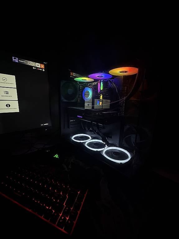 PC: Selbst zusammengebauter Gaming-PC – Usato da Netstal venduto da Markjenni408 2