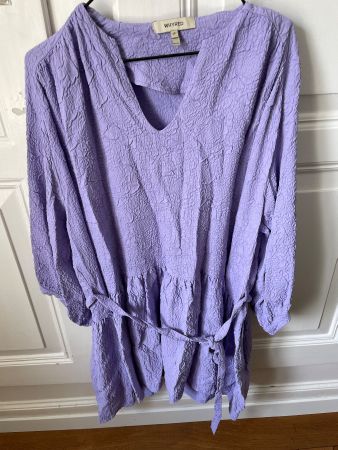 Whyred Lila Blumen Brokat Tunika Lange Blouse -wie Sézane