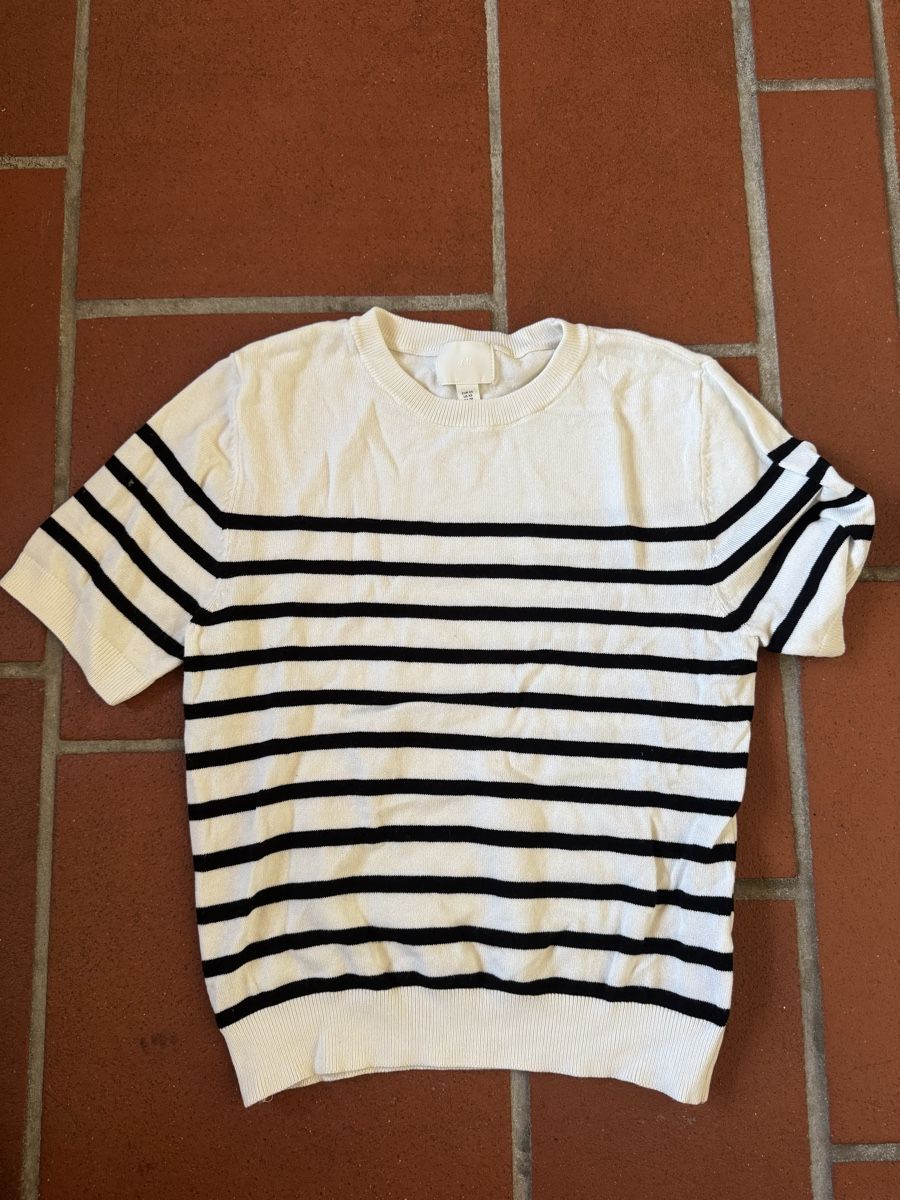 H&M Top: Gestreiftes Top – Usato da Ebmatingen venduto da F.Bullet