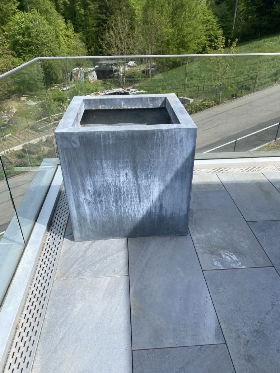 Vasi per fiori: 3 grosse Pflanzkübel aus Metall – Usato da Oetwil an der Limmat venduto da stephang06 4