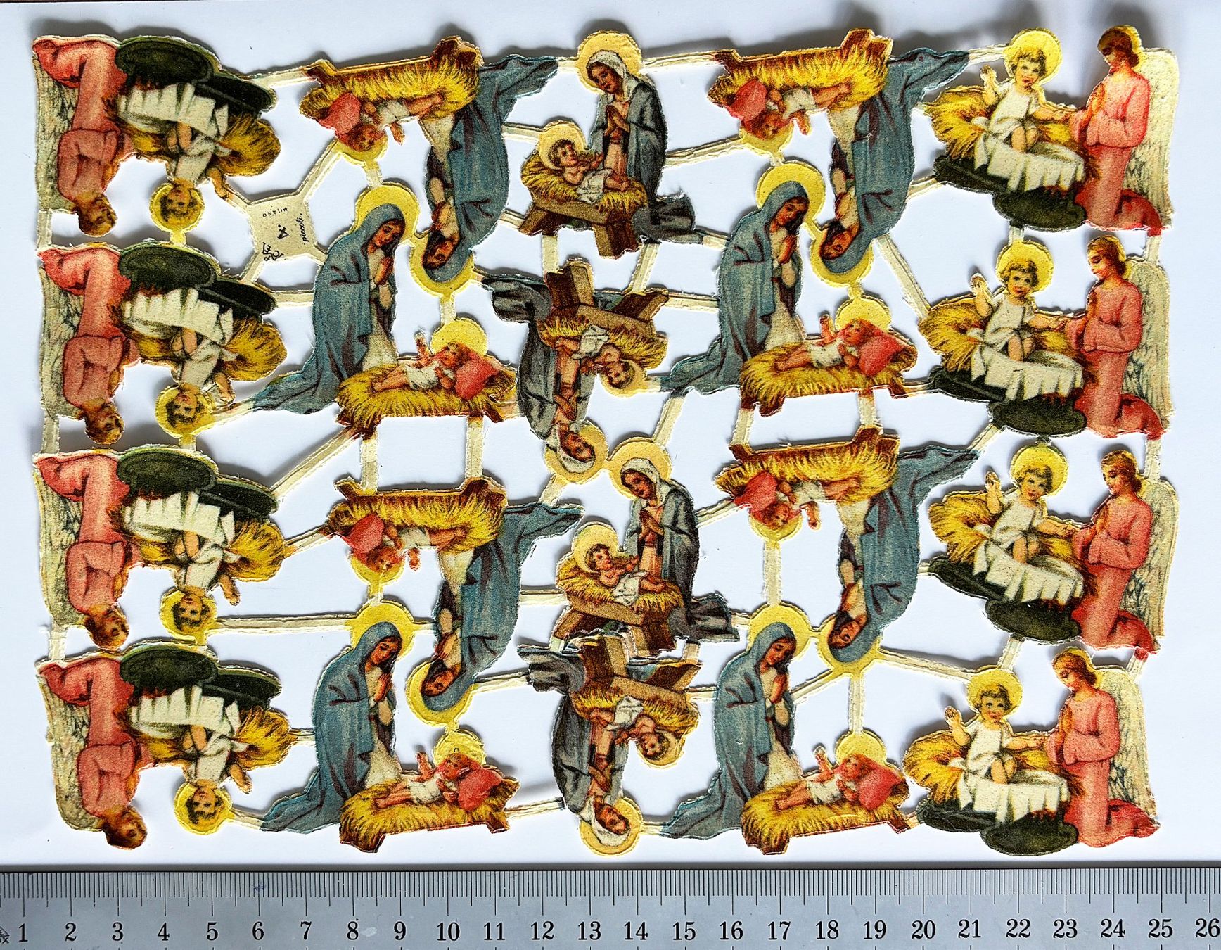 Sticker: Bogen mit Krippenfiguren, vollständig,  mind. 40 Jahre alt – Usato da Füllinsdorf venduto da Bubnik