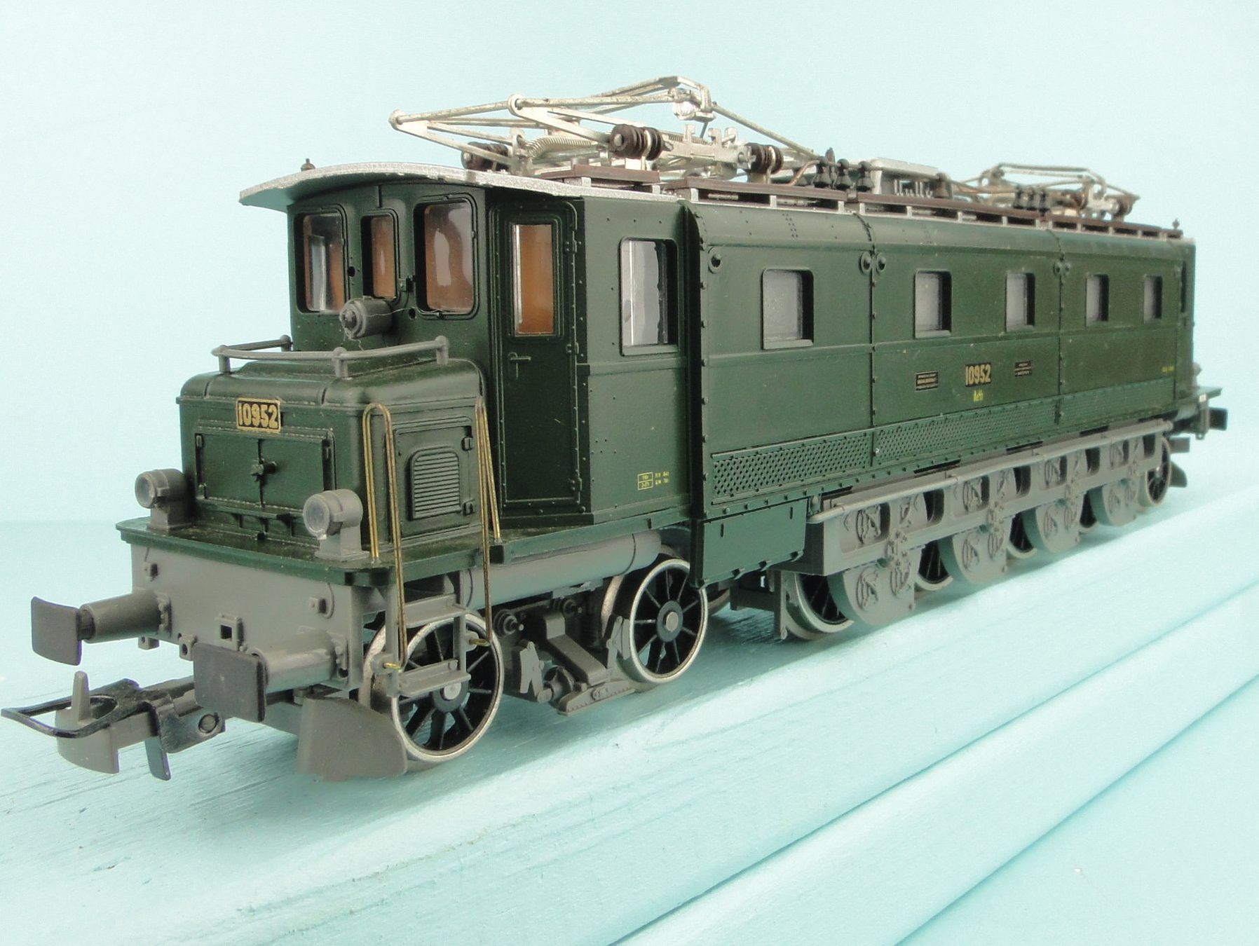 Liliput Modellini di ferrovie: Liliput 147 50 SBB Ae 4/7 – Usato da Bülach venduto da cann11 6