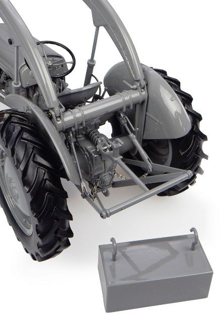 Kit di modellismo & Modellini statici: 1:16 Ferguson TEA-20 mit Frontloader – Nuovo e nell'imballaggio originale da Affoltern am Albis venduto da Modellshop-8910 2