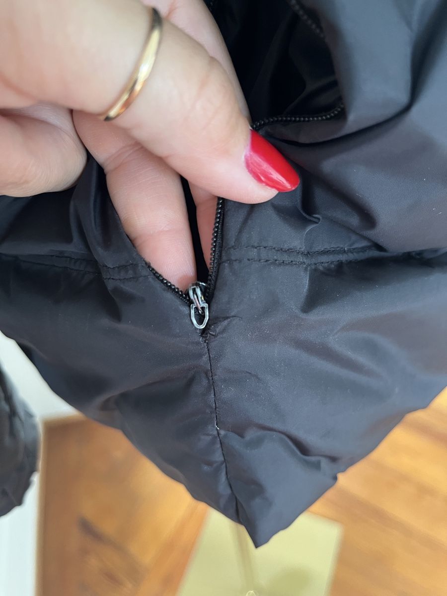Moncler Giacche: Moncler Women's Down Puffer Jacket - Black – Usato da Mies venduto da nic_yk5d 5