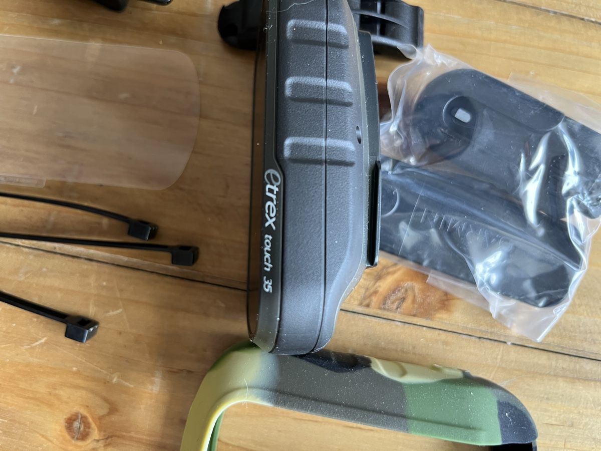 Garmin GPS & Strumenti di misurazione: Garmin Etrex 35 Touch – Nuovo (secondo la descrizione) da Füllinsdorf venduto da playita 3