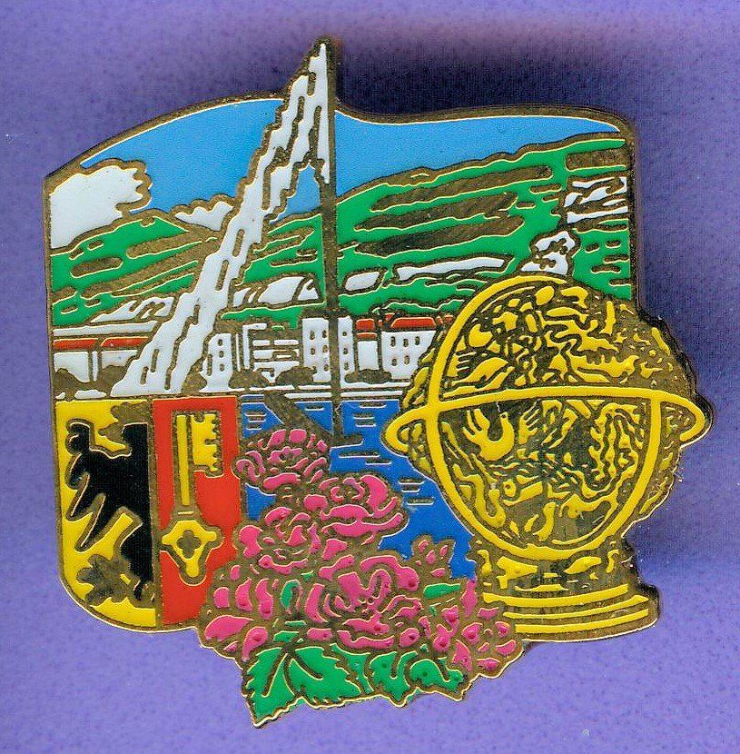 Placchette & Badge: Wappen & Brauch  GENF – Usato da Winterthur venduto da Sammleroase