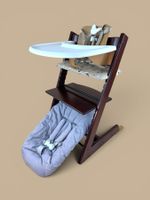 Stokke Tripp Trapp mit Babyset, Kissen, Tray, Gurt & Newborn