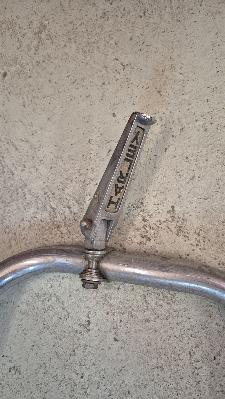 Harley-Davidson Tutti i ricambio per moto: crash-bar Harley-Davidson – Usato da Cousset venduto da maurerjohann 1
