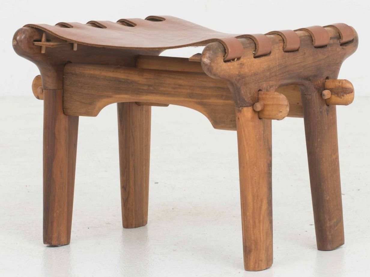 Sgabelli: Muebles de Estilo Hocker von Angel Pazmino – Usato da Zürich venduto da STUZH38