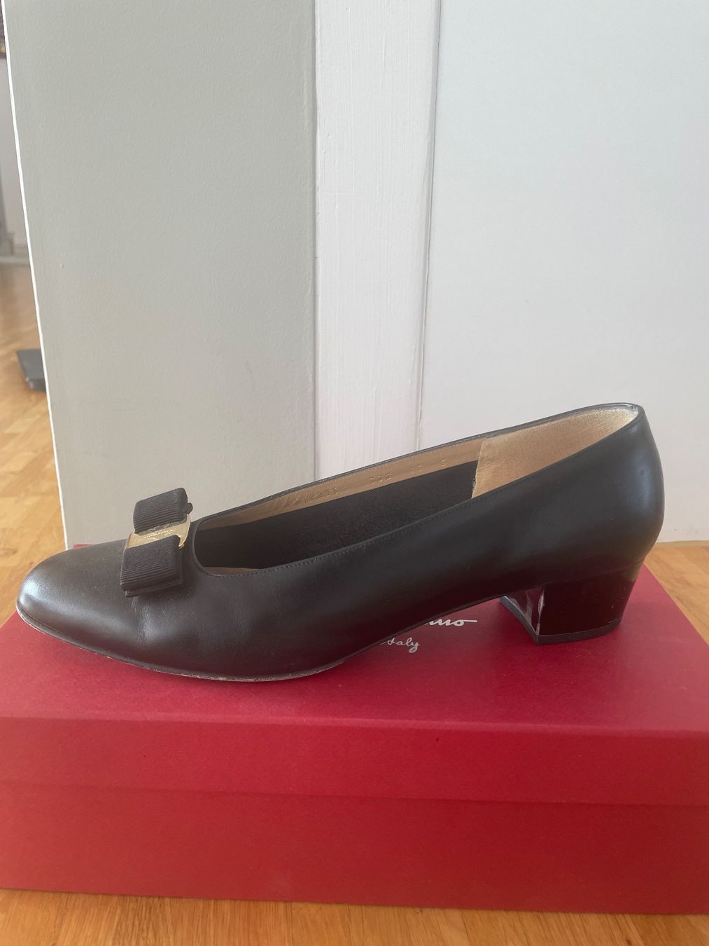 Salvatore Ferragamo Scarpe da donna: Salvatore Ferragamo Schuhe, Grösse 41.5 – Usato da Zürich venduto da mar_y97k 3