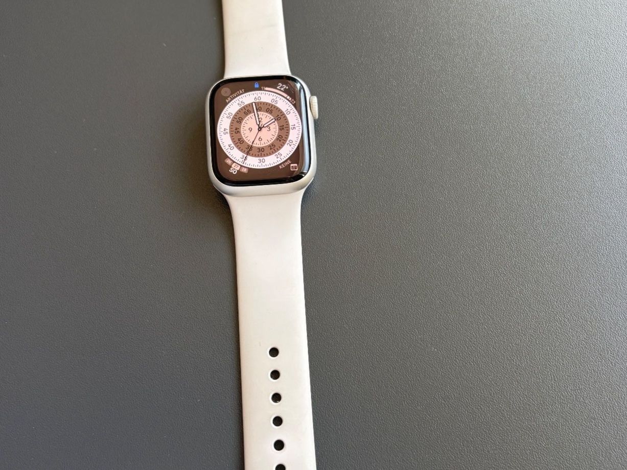Apple Smartwatch: Apple Watch Series 8 41mm silber – Usato da Trachslau venduto da RT_BRNN 1