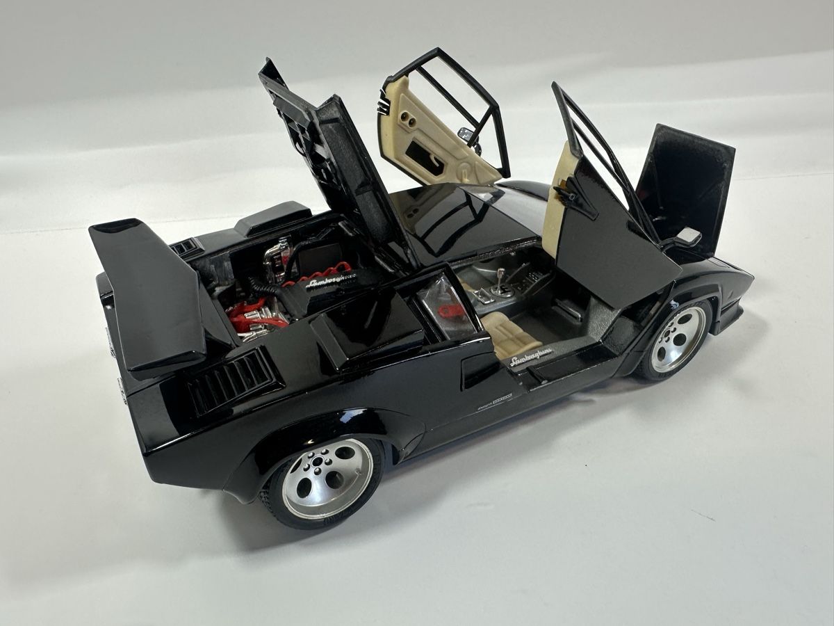 Bburago Modellini d'auto: Lamborghini Countach 1:18, schwarz, BBURAGO – Usato da Zofingen venduto da rf9_x2xt 5