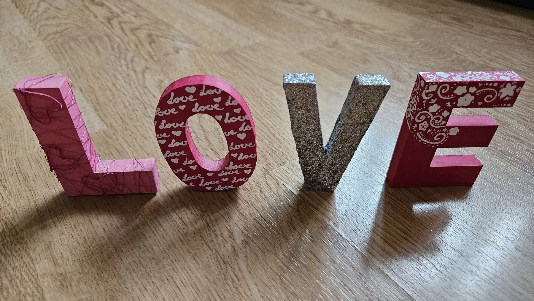 Tutte le decorazioni: Love Schriftzug – Usato da Lyss venduto da Janine_z23 1