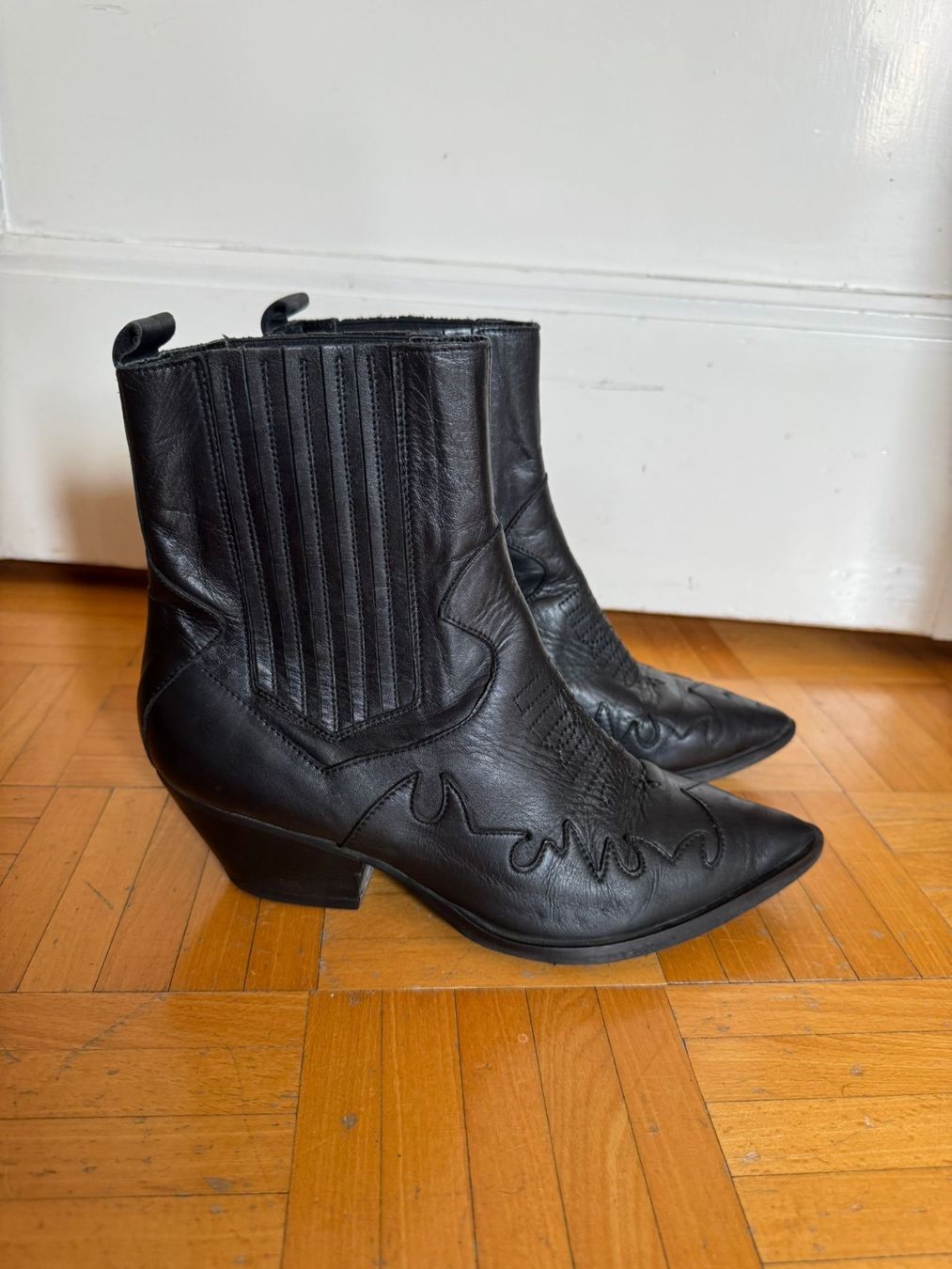 Scarpe da donna: Bottines en cuir – Usato da Dully venduto da IrinaA21 2