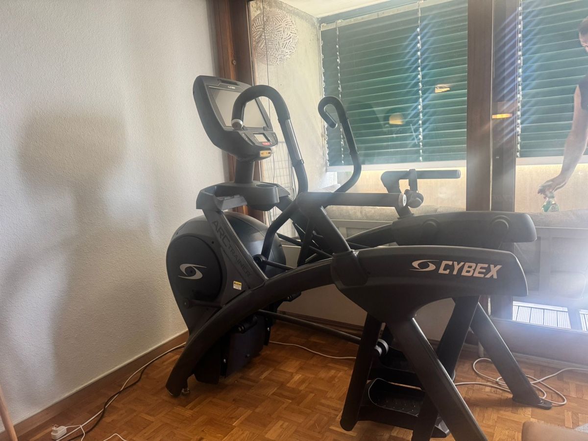 CardioStrong Vélos d'appartement: Cybex 770 A Arc Trainer  – D'occasion à Bussigny par tmu_8p2m 2