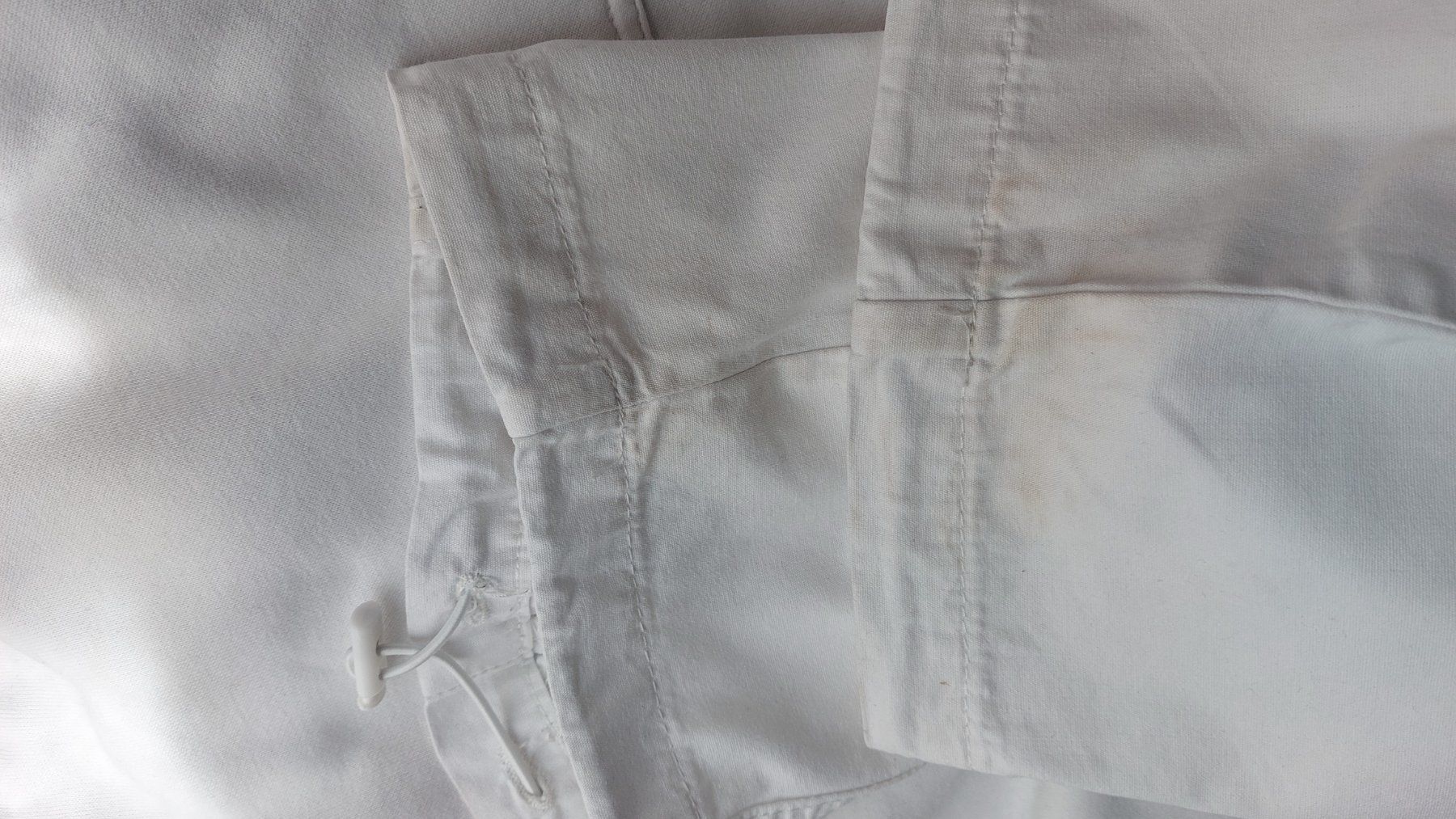Pull&Bear Pantaloni: Pantalon blanc  Pull&bear taille 36 – Usato da Lausanne venduto da anta-123 4